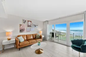 Gorgeous Oceanside Oasis w/ Heated Pool, Oceanfront Patio & Steps to the Beach 🏖️☀️ - Image 5