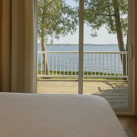 Modern Lakefront Retreat | on lake | 1.5hr GTA - Image 2