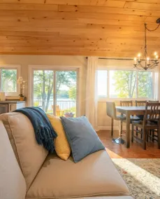 Modern Lakefront Retreat | on lake | 1.5hr GTA - Image 3