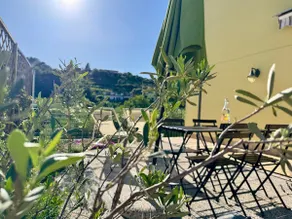 Romantic retreat with a view of olive groves near Imperia - Image 3
