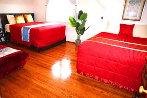 Gorgeous Home * Pavilion * Hottub * Massage chairs - Image 3