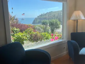 Trinity Stunning Harbor Views Perfect Location! - Image 3