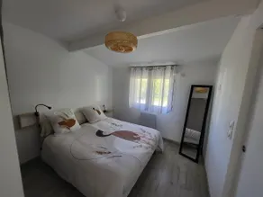 50 m² independent accommodation with parking - Image 5