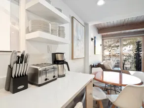 Cozy Friends and Family Walk-to-Lift! Remodeled! - Image 3
