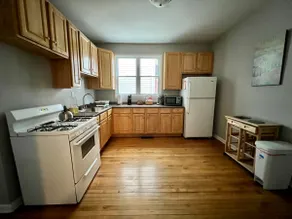 Roomy 3BR Home Away From Home! - Image 4