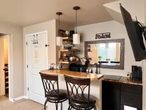 Private stay in basement guest suite, West Greeley - Image 5