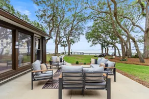 NEW Waterfront Escape - Paddleboards, GYM, Easy Living and Fun-inclusive - Image 4