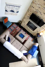 Amazing Views Steps From Ski Lifts, Sleeps 9 - Image 2
