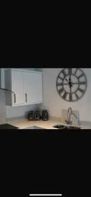 Luxurious Seaside Apartment - Image 5
