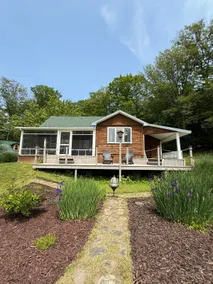 10 Acres of Privacy at The Gingerbread Hideaway! - Image 3