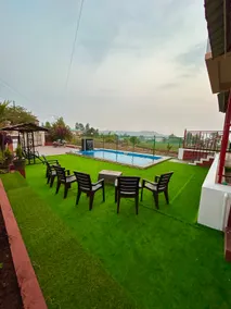 Thakur Villa Panchgani Swimming Pool & Jacuzzi’s - Image 3