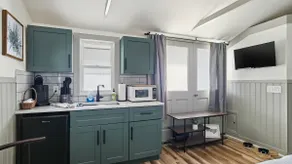 The Ace Cottage - Tiny-home Feel, Close to golf - Image 4