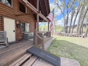 On the river. Private patio. 2 large yards. Dog friendly. Stargazing - Image 4