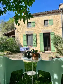 Cozy Studio Surrounded by Vineyards - Image 3