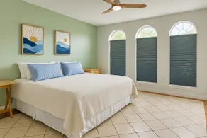 Cozy home walking distance to the beach! - Image 3