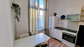 Luxury Location-Bright&Parking - Image 2