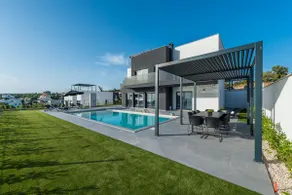 Encantadora casa vacacional totalmente equipada con terraza, barbacoa y jardín | Admite perro - Image 4