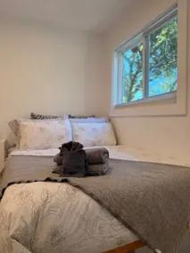 Sunny Studio in Gorgeous North Berkeley Hills - Image 3