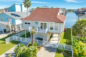 Anchor Down - Beautiful Decor, Direct Waterfront with Boat Slip and Beach Entrance Nearby! - Image 4