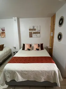 8 Min from SJO Airport, A/C Apartment, Alajuela - Image 3