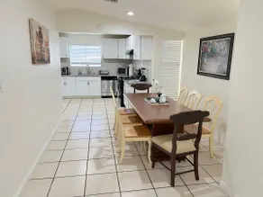 Spacious home 15 minutes to down town Vegas - Image 5