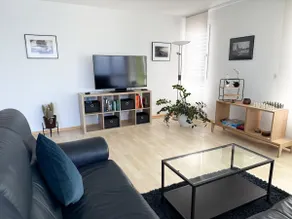 Bright, air-conditioned apartment near the airport and city - Image 2
