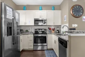 4 Bd/ 3 Ba/ Lucaya Village (13-105) - Image 5