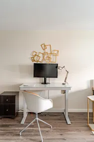 Stylish Capitol Hill Condo - 99 Walkscore! - Image 5