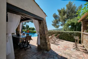 400m from the sea, Villa with splendid sea view, heated infinity pool - Image 3