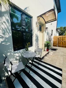 Brand new guest apartment near the beach. - Image 2