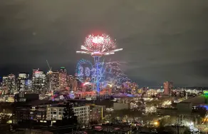 Walk to SeaCtr, See blue angel on rooftop 7/30-8/2 - Image 3