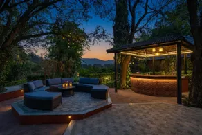 Luxury 2BR Villa w/Pool/Breakfast & Golf Bangalore - Image 3