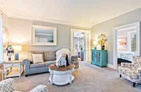The Sunshine Room at 602 E Main Street - Image 3