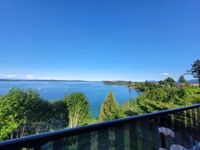 Edgewater Chemainus Waterfront *Luxury Suite* - Image 5