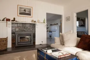 The Seakeeper Bicheno-cosy seaside cottage+Sauna - Image 4