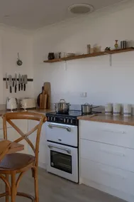 The Seakeeper Bicheno-cosy seaside cottage+Sauna - Image 5