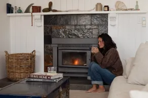The Seakeeper Bicheno-cosy seaside cottage+Sauna - Image 3