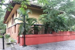 Luxe Villa with Private Plunge Pool and Garden - Image 4