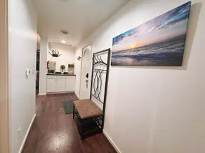 115#201 / Downtown Bliss, Sleeps 7, free Parking - Image 2