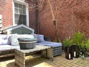Hidden Garden Apartment in Portlands West End - Image 4