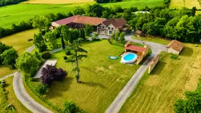 “Azurée” Gîte / Peaceful-Jacuzzi-Pool-Nature - Image 3