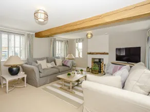 Gilbertson Cottage - Image 2