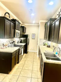 Convenient, clean, garage, near191,TVs all rooms - Image 4