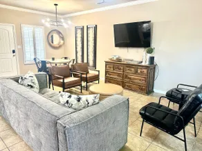 Convenient, clean, garage, near191,TVs all rooms - Image 2