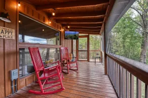 Lightning Bug Lodge - 2BR Cabin, Hot Tub, Fire Pit - Image 4