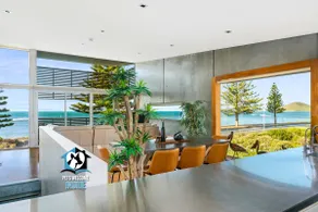 Easter Retreat: New York Loft Style Esplanade - Image 5