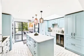 Stylish | Central | North Laine | Newly Decorated - Image 2