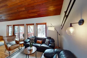 Downtown 3BR Dog Friendly | Hot Tub | Deck | W/D - Image 3