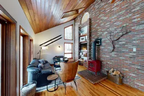 Downtown 3BR Dog Friendly | Hot Tub | Deck | W/D - Image 2