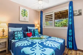 Beachfront Bungalows With Sunset Views in Haapiti - Image 4